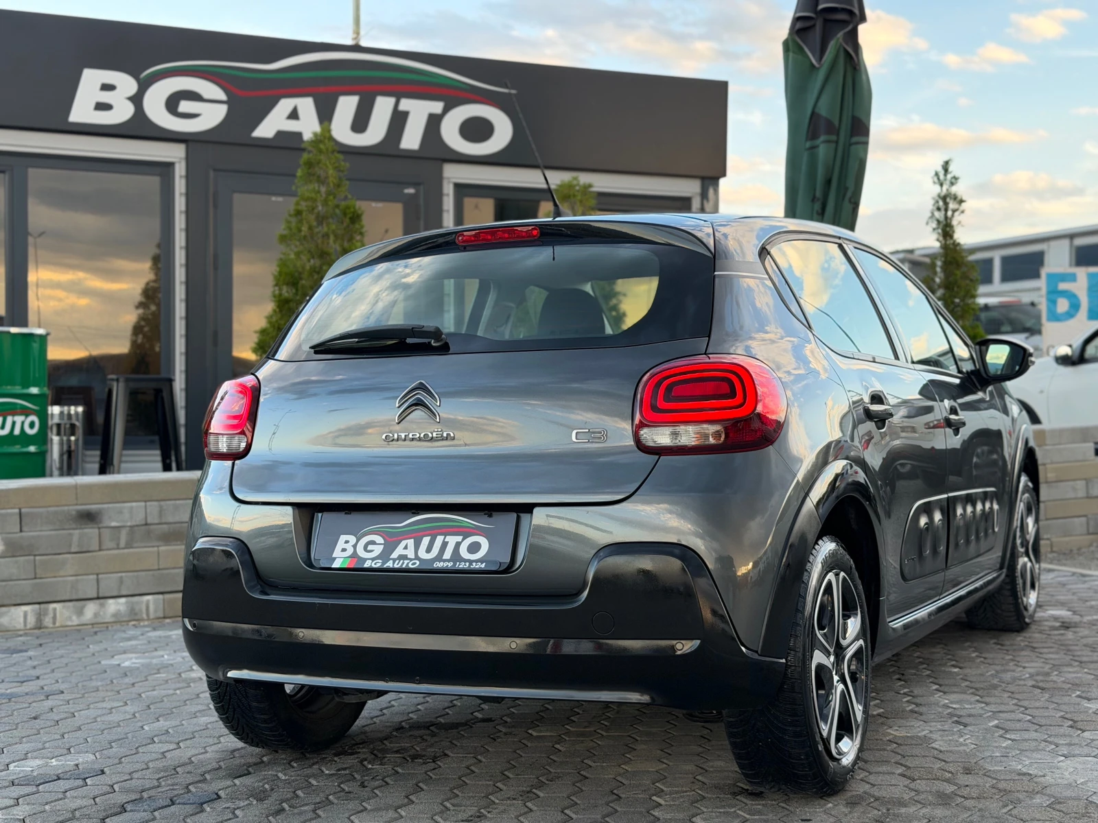 Citroen C3 * АВТОМАТИК* ИТАЛИЯ* НАВИГАЦИЯ* LED* EURO 6* , снимка 4 - Автомобили и джипове - 54931247