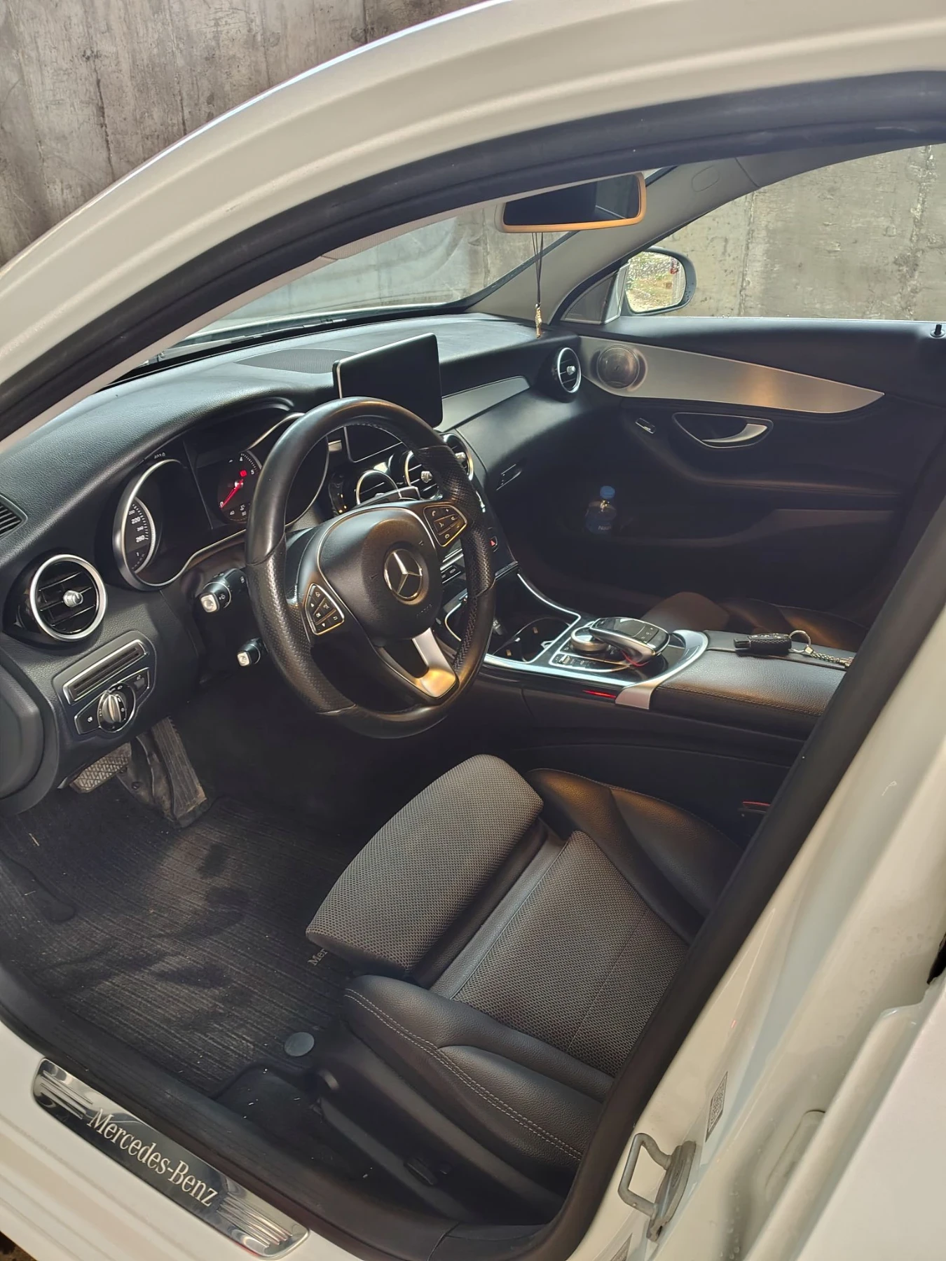 Mercedes-Benz C 250 C250 7G-TRONIC 4MATIC AIRMATIC AMG package , снимка 6 - Автомобили и джипове - 55400632