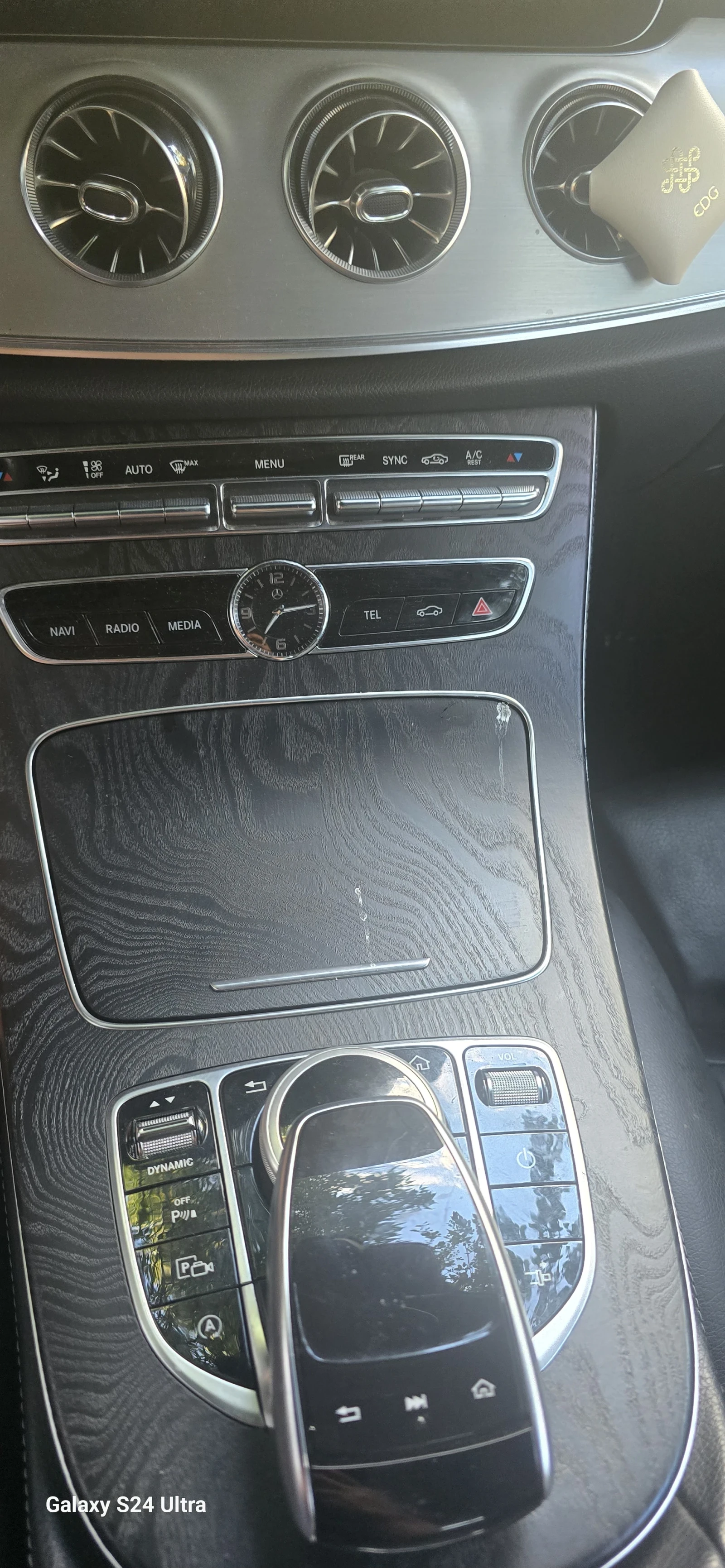 Mercedes-Benz E 300 Спорт, снимка 9 - Автомобили и джипове - 55416874
