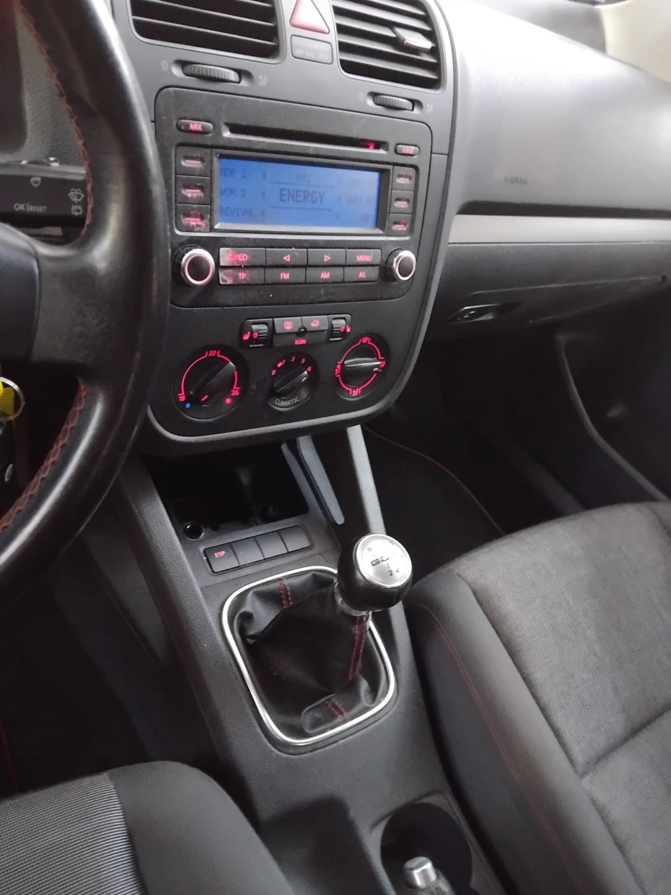 VW Golf, снимка 11 - Автомобили и джипове - 55695264