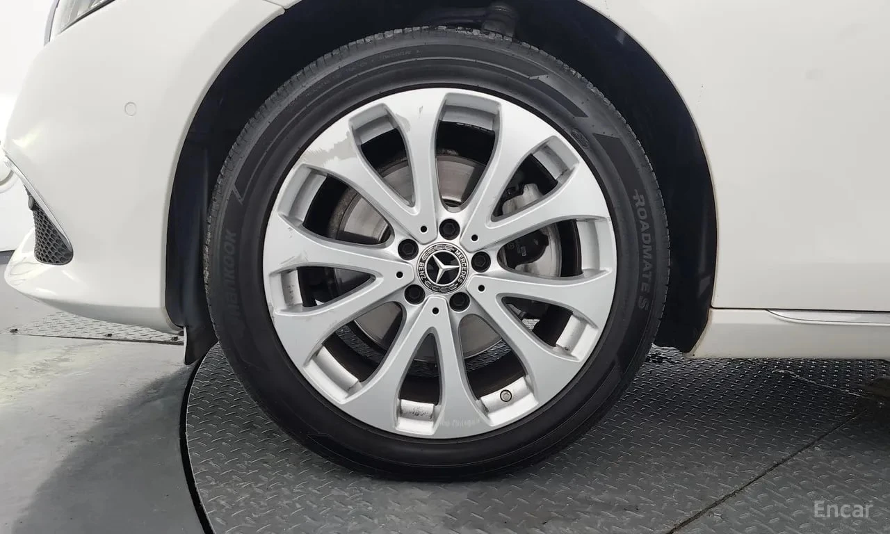Mercedes-Benz E 220 * E220d 4MATIC Exclusive * ЦЕНА ДО БГ, снимка 5 - Автомобили и джипове - 55980834