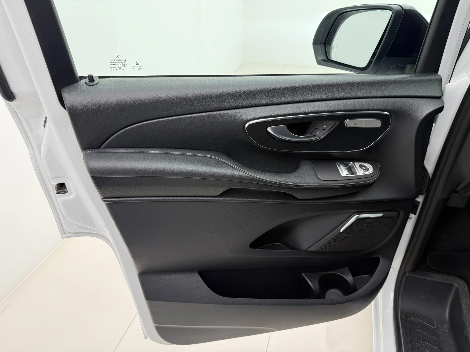 Mercedes-Benz V 300, снимка 12 - Автомобили и джипове - 56359097