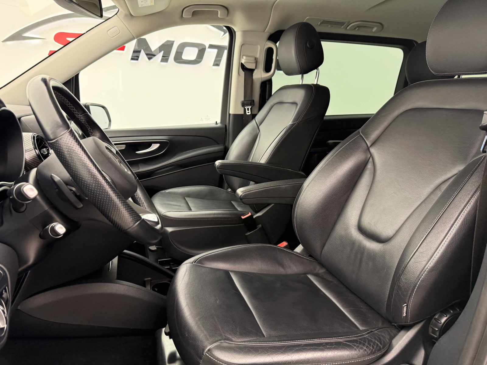 Mercedes-Benz V 300, снимка 13 - Автомобили и джипове - 56359097