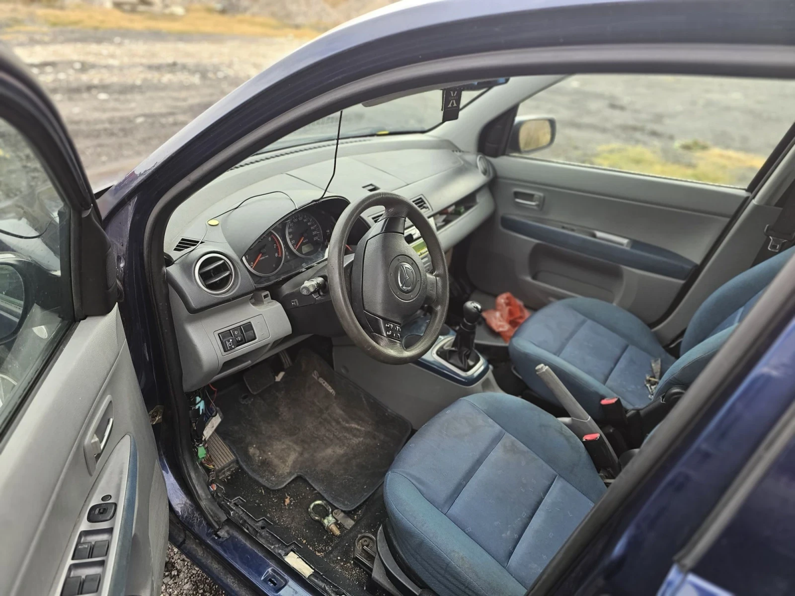 Mazda 2 1.25 газ бензин , снимка 7 - Автомобили и джипове - 56679602