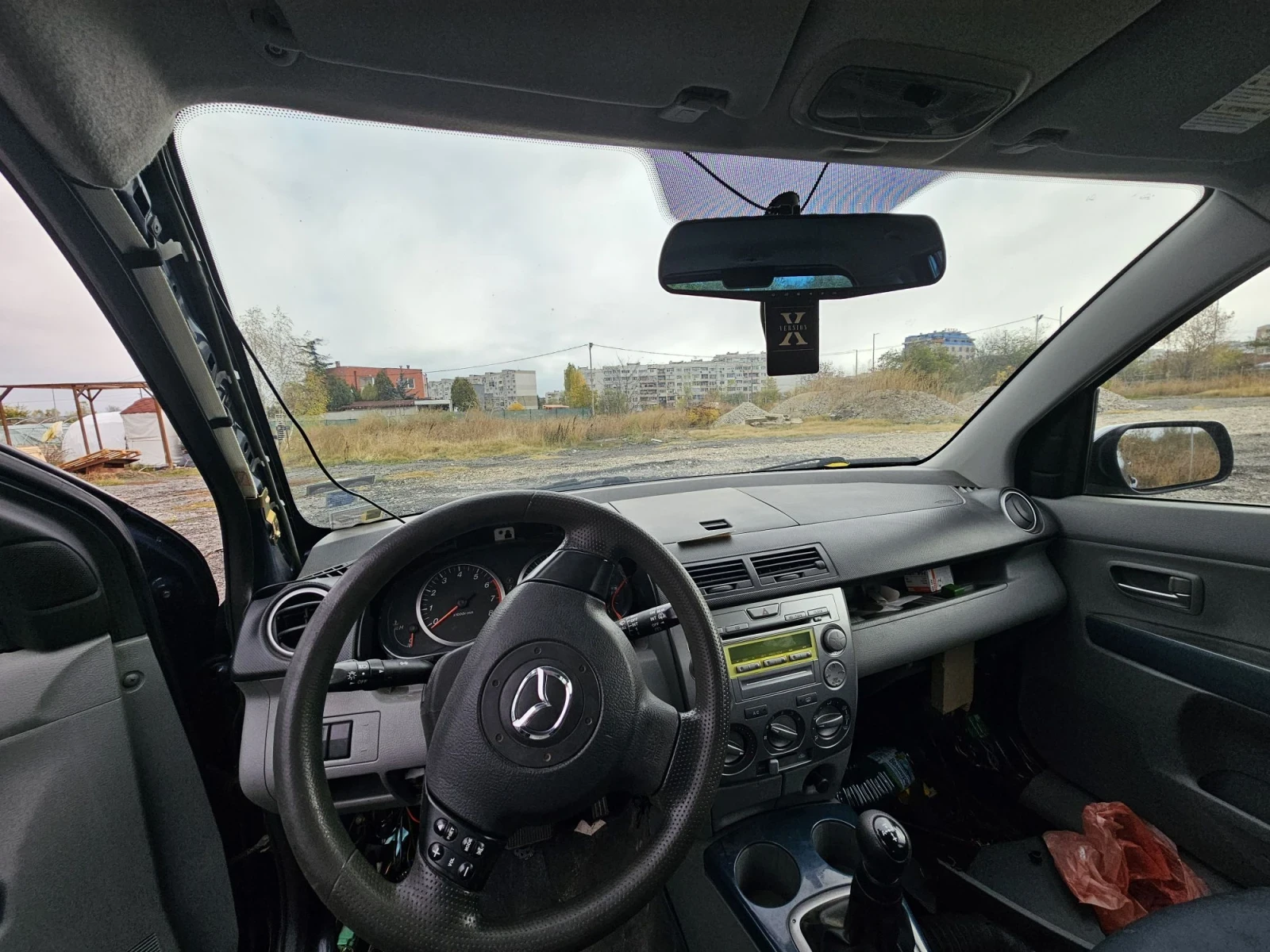 Mazda 2 1.25 газ бензин , снимка 6 - Автомобили и джипове - 56679602