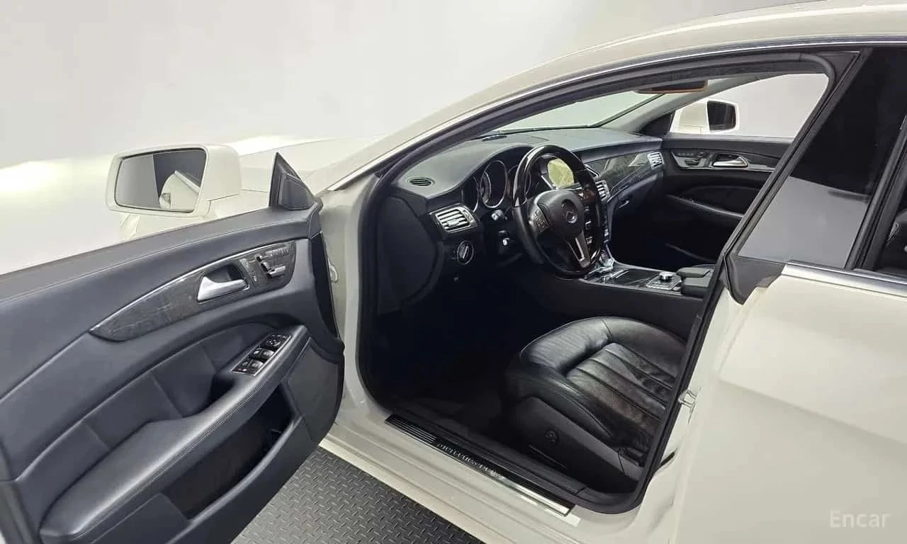 Mercedes-Benz CLS, снимка 10 - Автомобили и джипове - 56686769