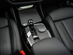 BMW X3 xDrive30i AWD/DRIVE-ASSISTS/PANOROOF, снимка 12