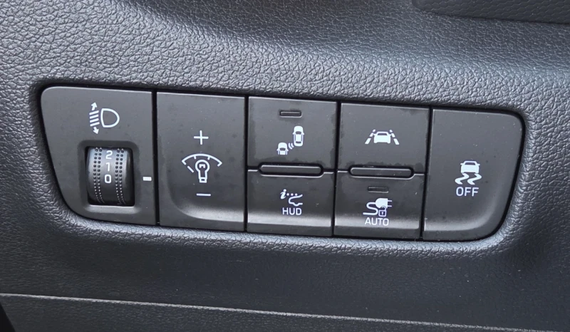 Hyundai Kona 64KWh/Premium/2020/Blue Link, снимка 15 - Автомобили и джипове - 52938256