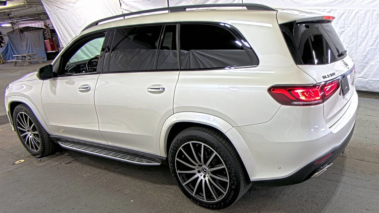 Mercedes-Benz GLS580 4MATIC ФИКСИРАНА ЦЕНА! DISTRONIC/ОБДУХВАНЕ/МАСАЖ - изображение 4