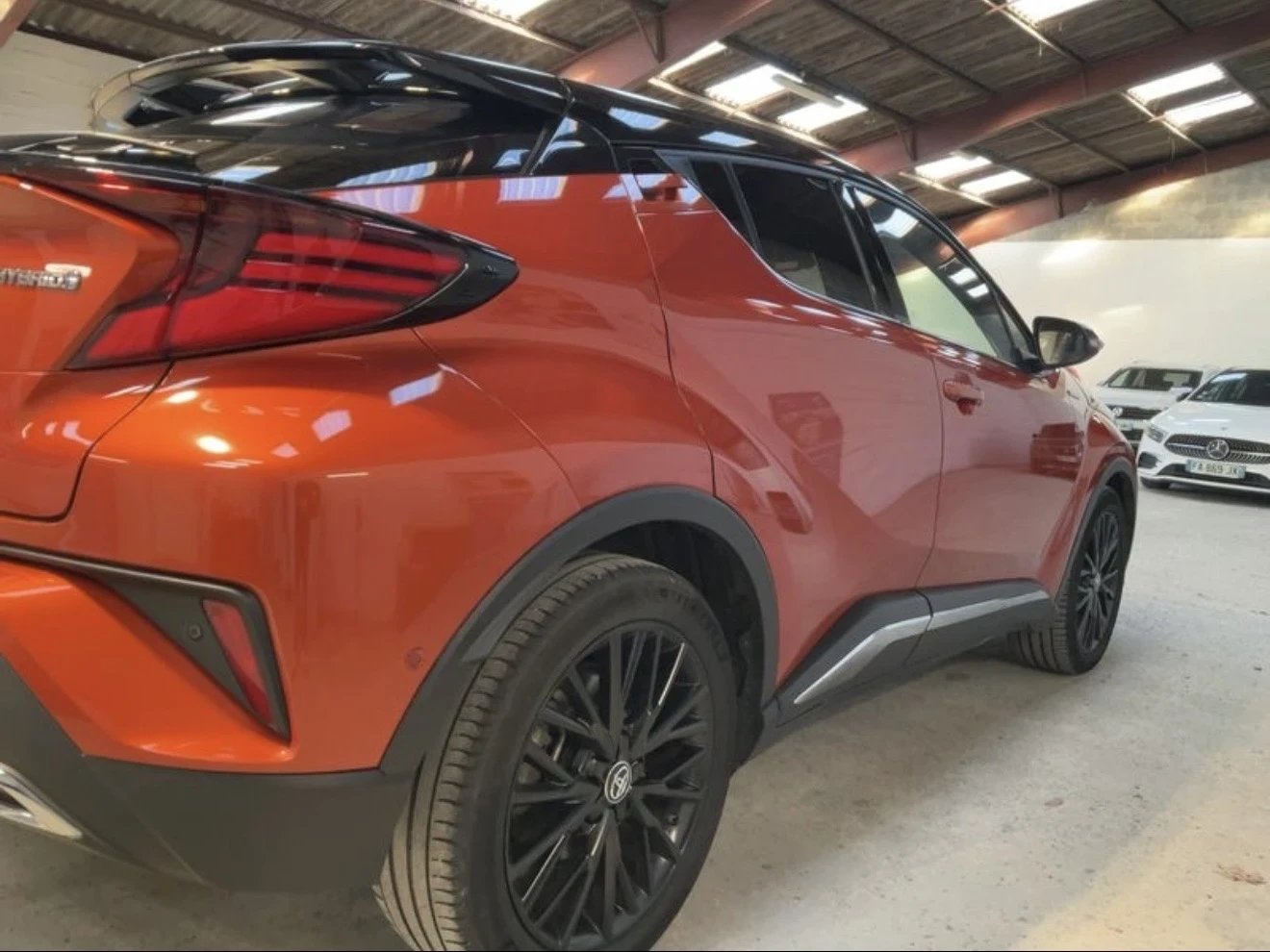 Toyota C-HR 2.0Hybrid-Full-сервизна история-Лизинг  - изображение 6