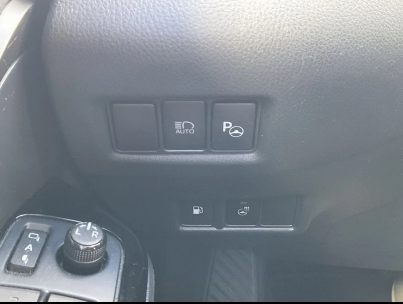 Toyota C-HR 2.0Hybrid-Full-сервизна история-Лизинг  - изображение 10