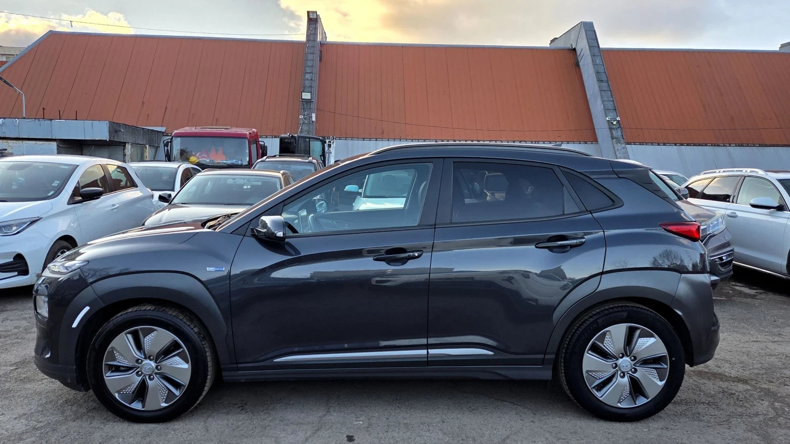 Hyundai Kona 64KWh/Premium/2020/Blue Link - изображение 5
