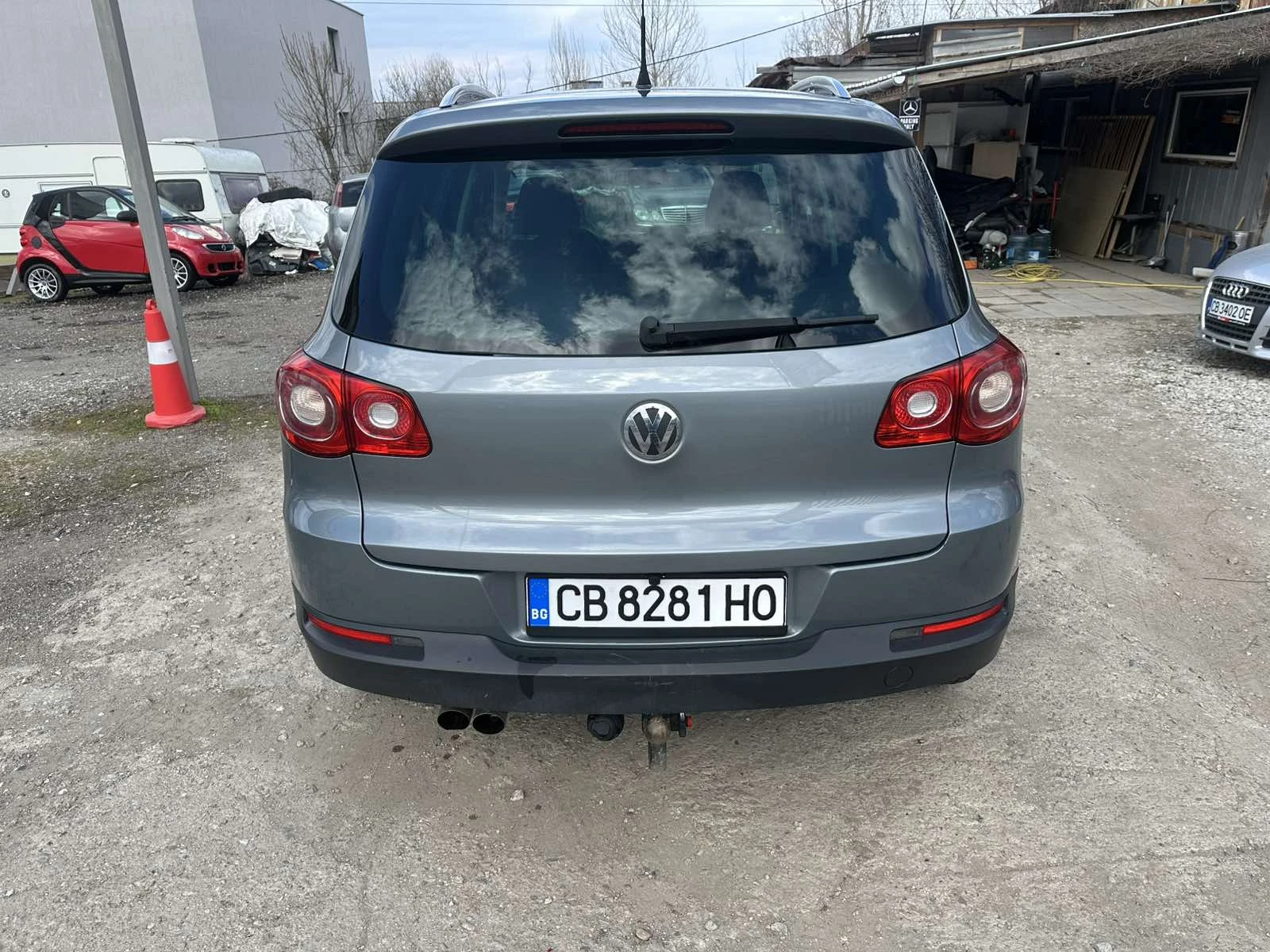 VW Tiguan 2.0TDI 4Motion Oбслужен, снимка 6 - Автомобили и джипове - 53994013