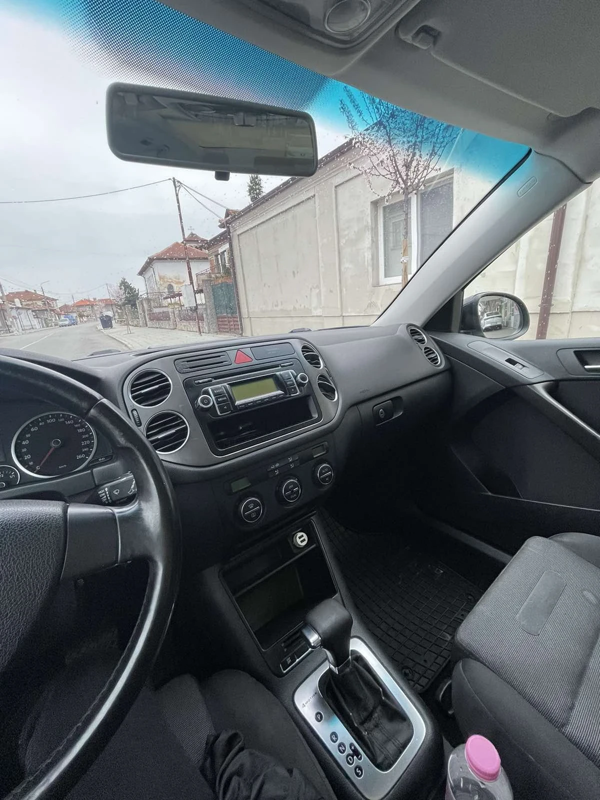 VW Tiguan, снимка 7 - Автомобили и джипове - 54009524