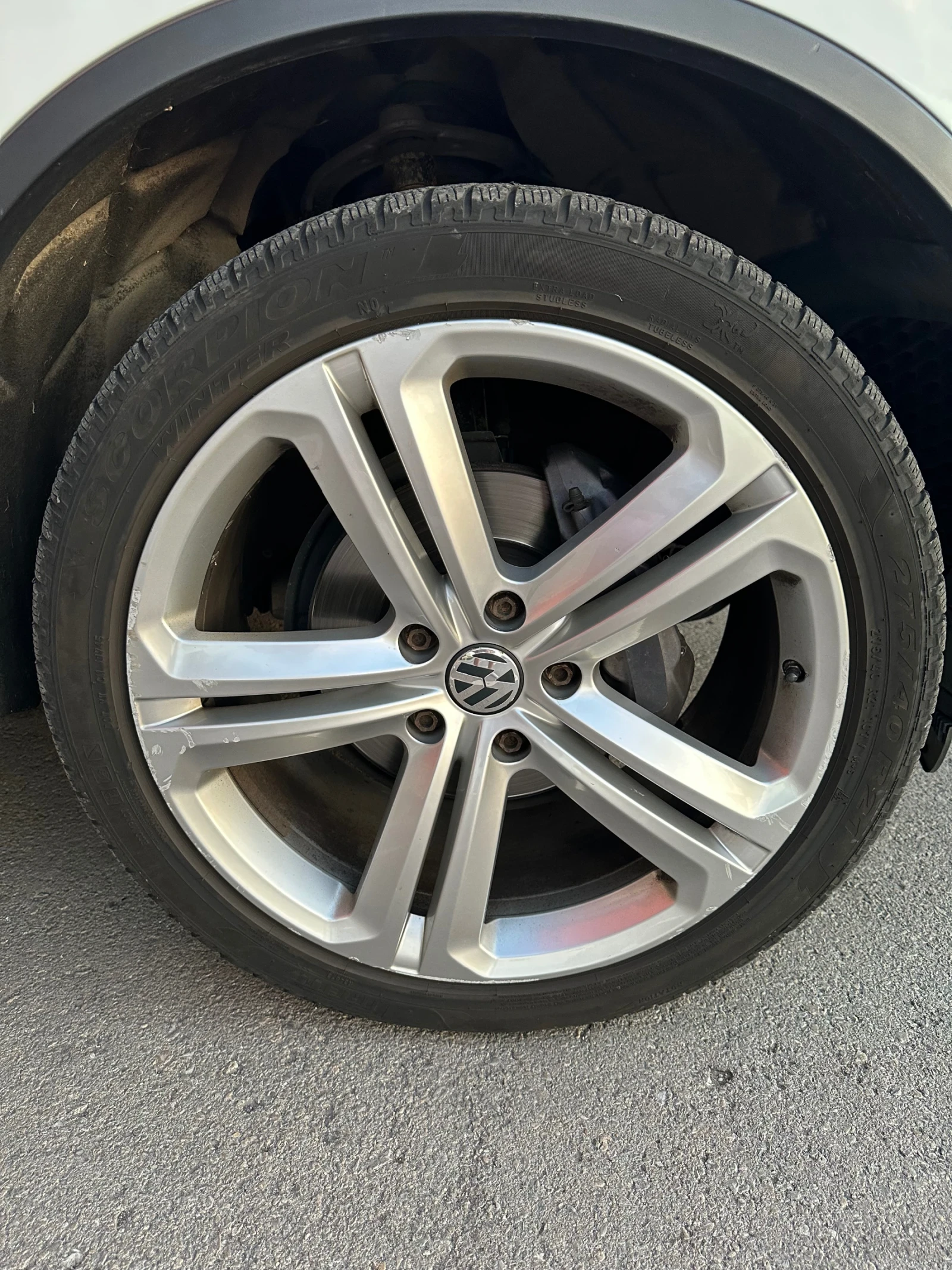 VW Touareg, снимка 6 - Автомобили и джипове - 54160434