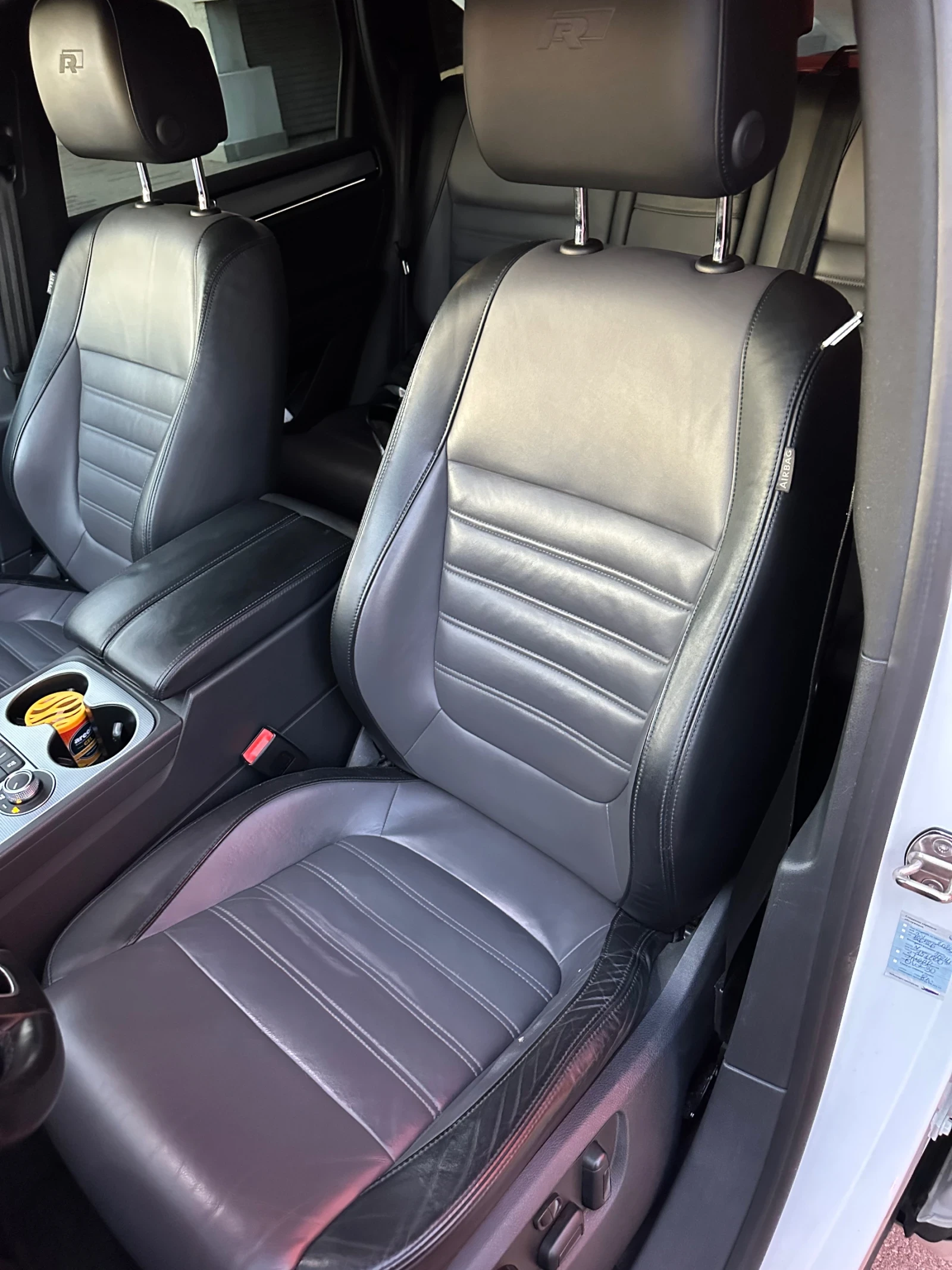 VW Touareg, снимка 14 - Автомобили и джипове - 54160434