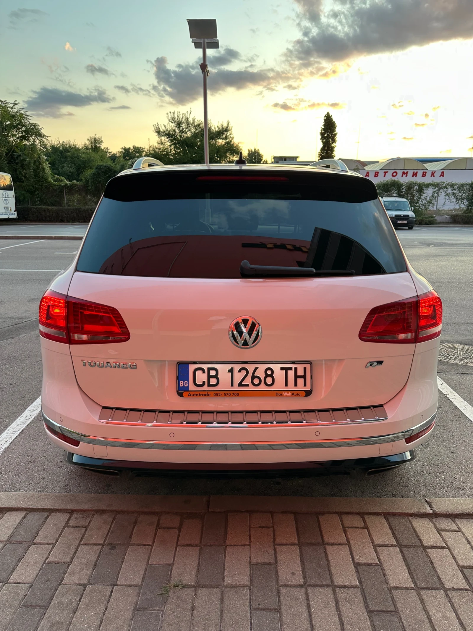 VW Touareg, снимка 4 - Автомобили и джипове - 54160434