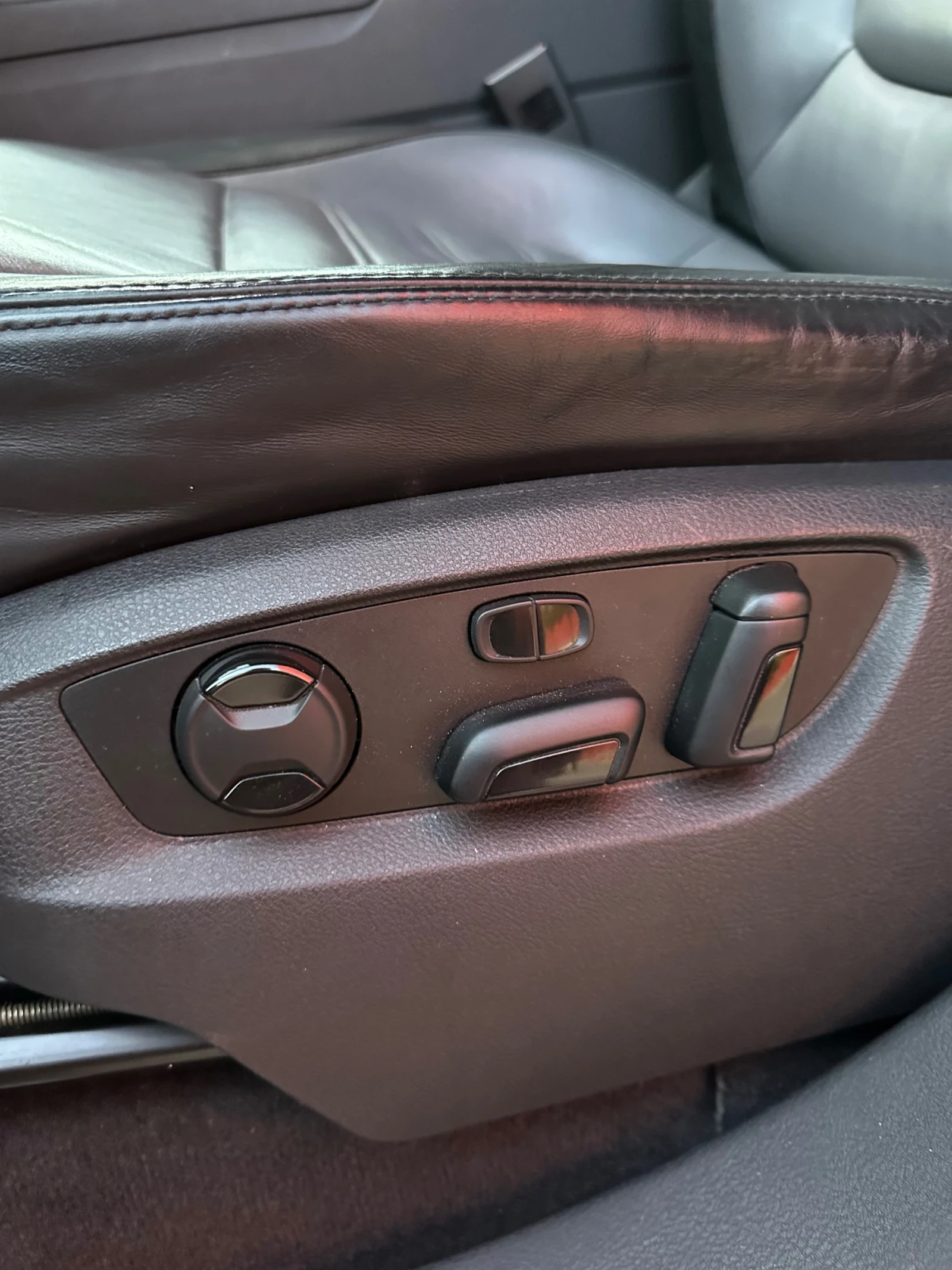 VW Touareg, снимка 15 - Автомобили и джипове - 54160434