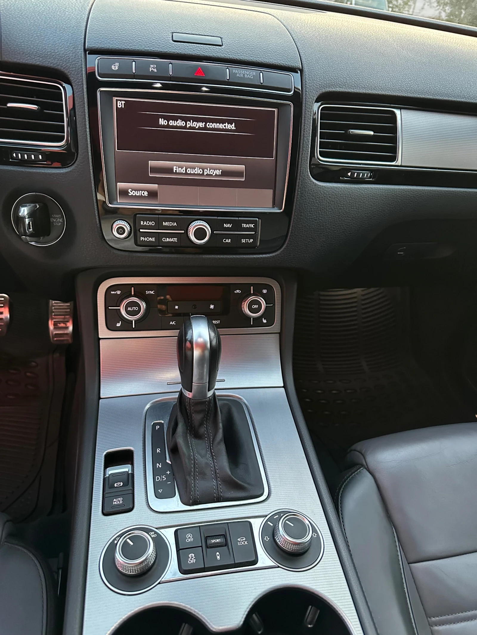 VW Touareg, снимка 9 - Автомобили и джипове - 54160434