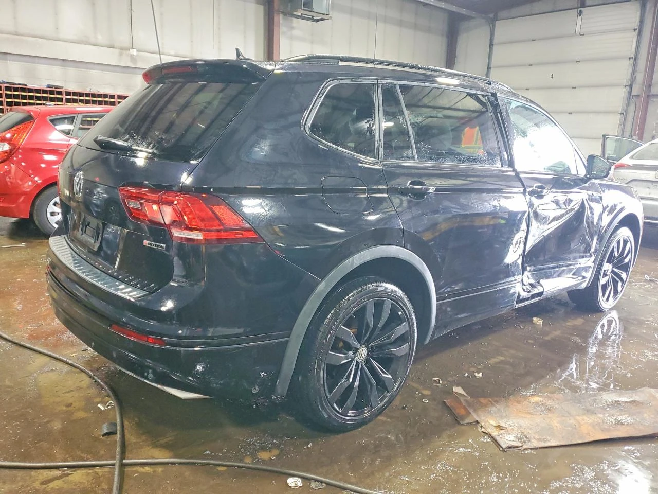 VW Tiguan 2.0l Volkswagen Se, снимка 3 - Автомобили и джипове - 54257378