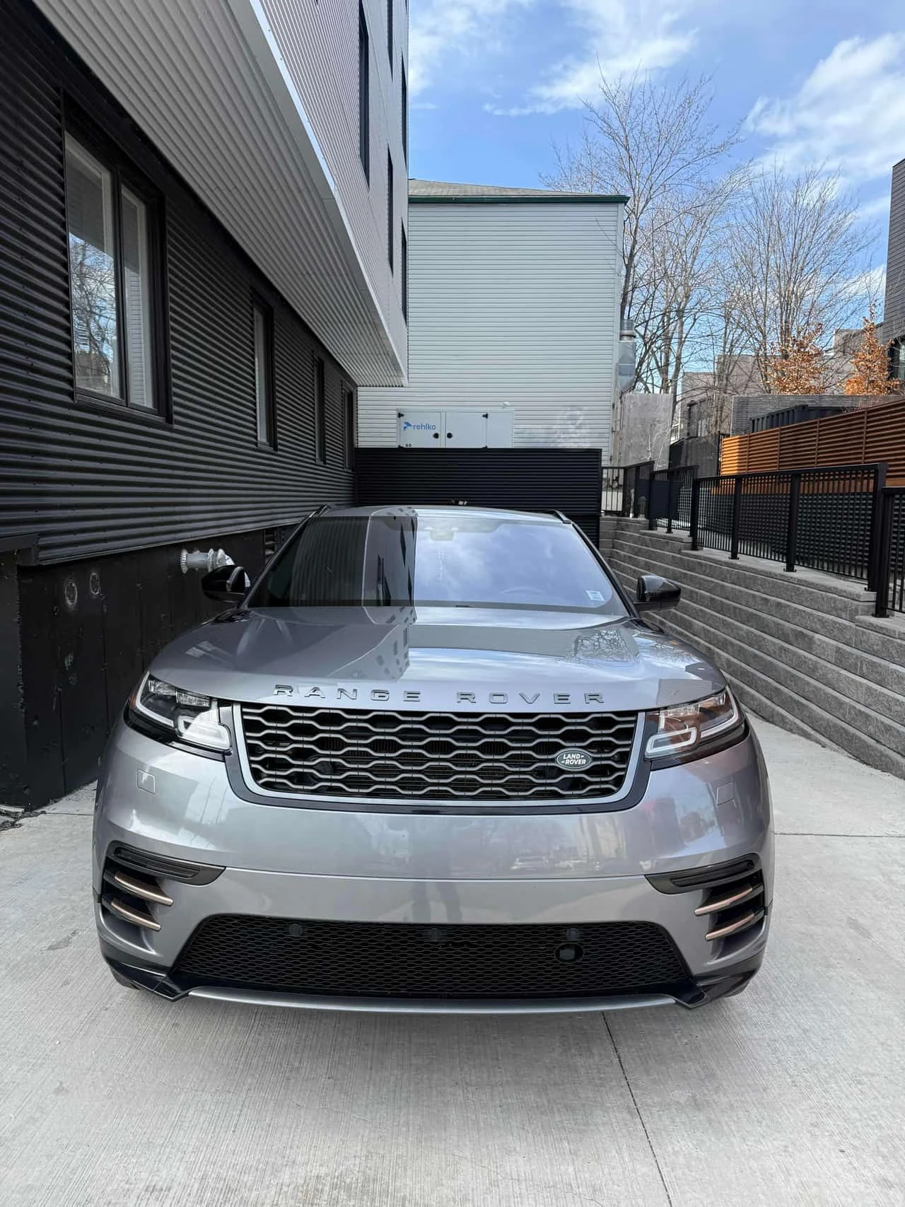 Land Rover Range Rover Velar R Dynamic S| ����| 2 �����| ��������| CARFAX | Mobile.bg � ����������� 2