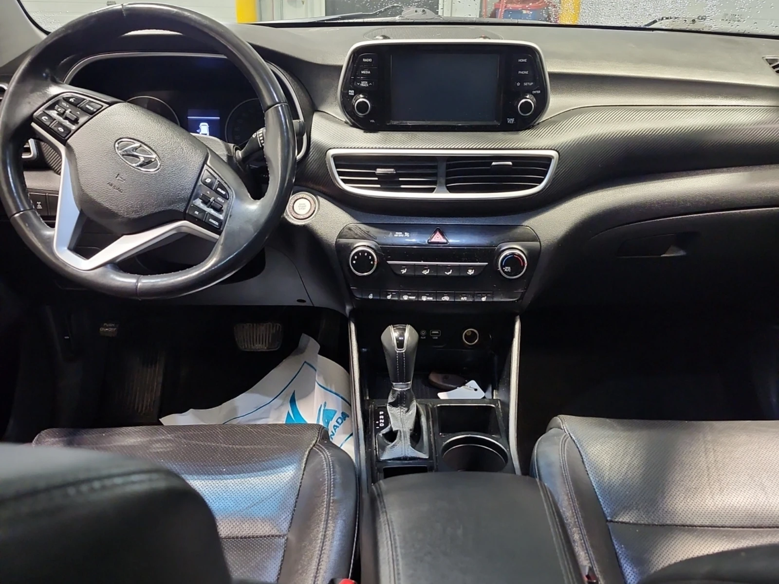 Hyundai Tucson PREFERRED AWD* ПОДГРЕВ* КАМЕРА* ПАНОРАМА* М.ТОЧКА*, снимка 8 - Автомобили и джипове - 54433372