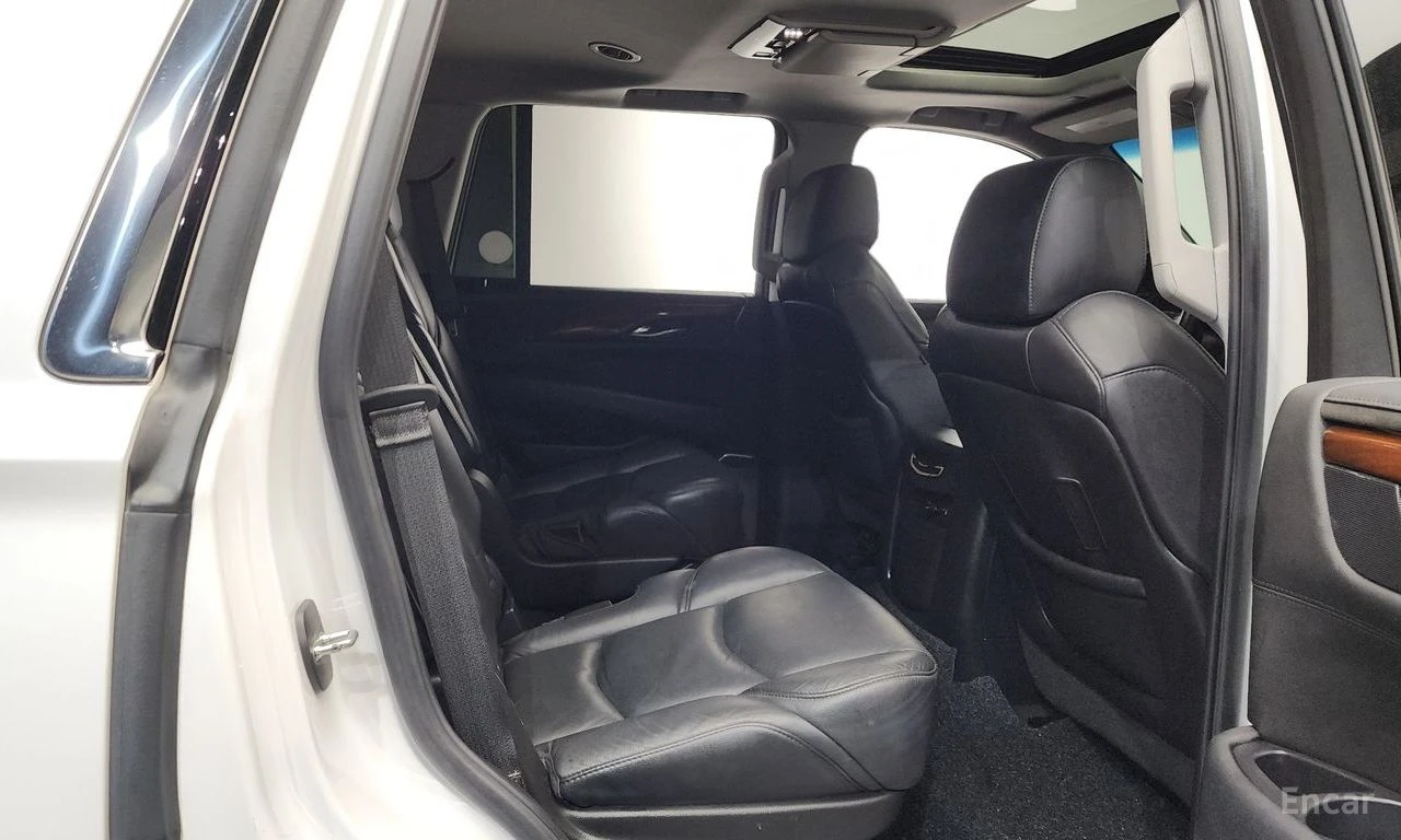 Cadillac Escalade 6.2* V8* ПОДГРЕВ* ОБДУХВАНЕ* МАСАЖ* КЕЙЛЕС* КАМЕРА, снимка 13 - Автомобили и джипове - 54823734