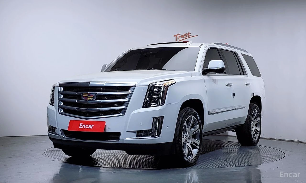 Cadillac Escalade 6.2* V8* ПОДГРЕВ* ОБДУХВАНЕ* МАСАЖ* КЕЙЛЕС* КАМЕРА