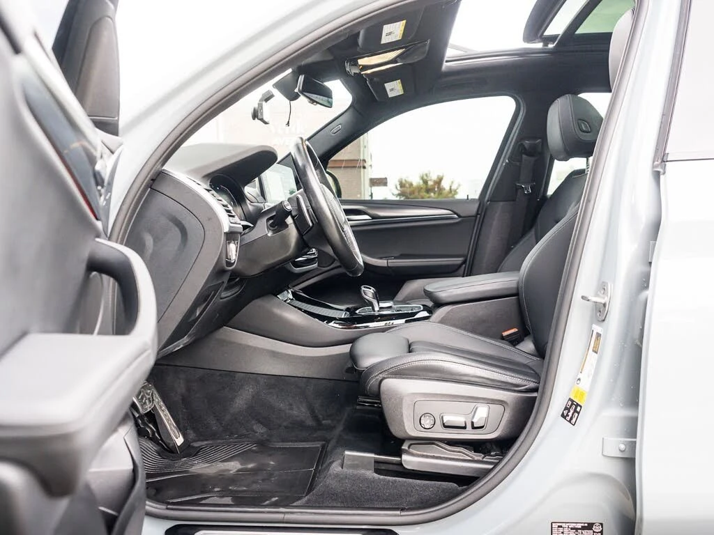 BMW X3 xDrive30i AWD/DRIVE-ASSISTS/PANOROOF, снимка 13 - Автомобили и джипове - 55652326