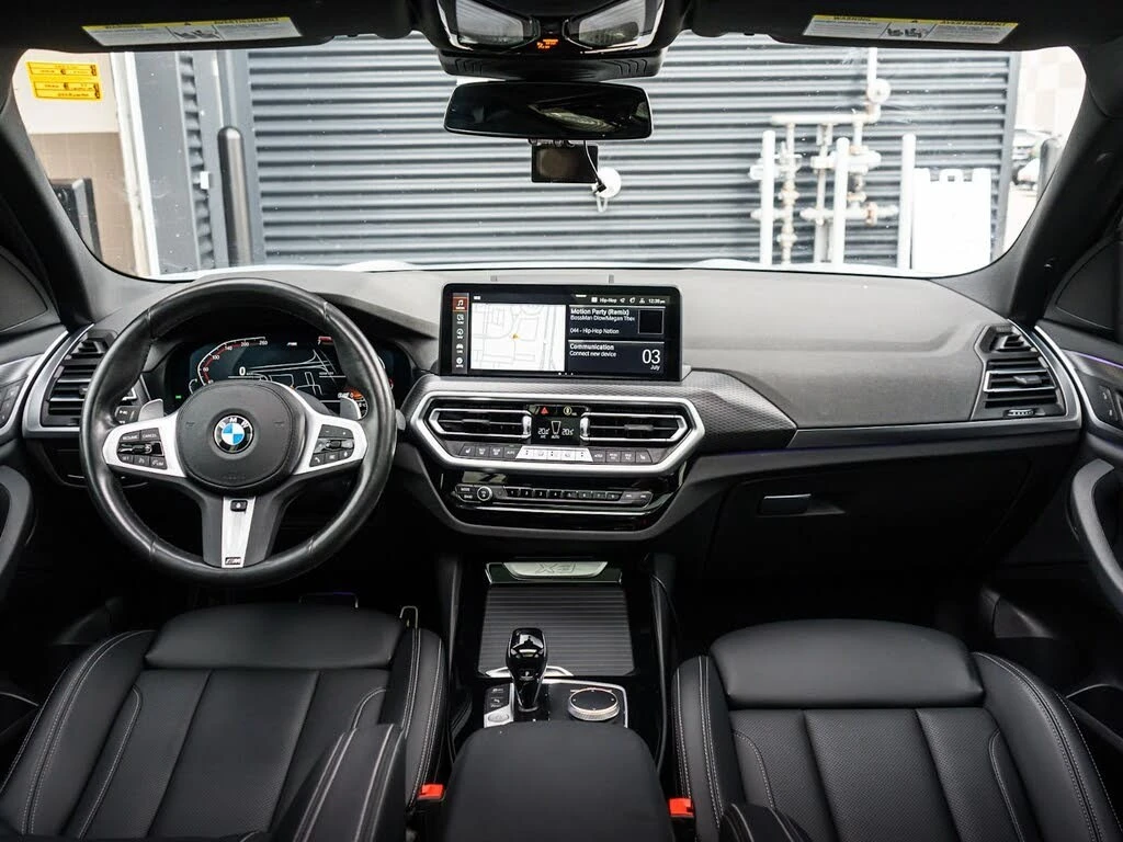 BMW X3 xDrive30i AWD/DRIVE-ASSISTS/PANOROOF, снимка 8 - Автомобили и джипове - 55652326