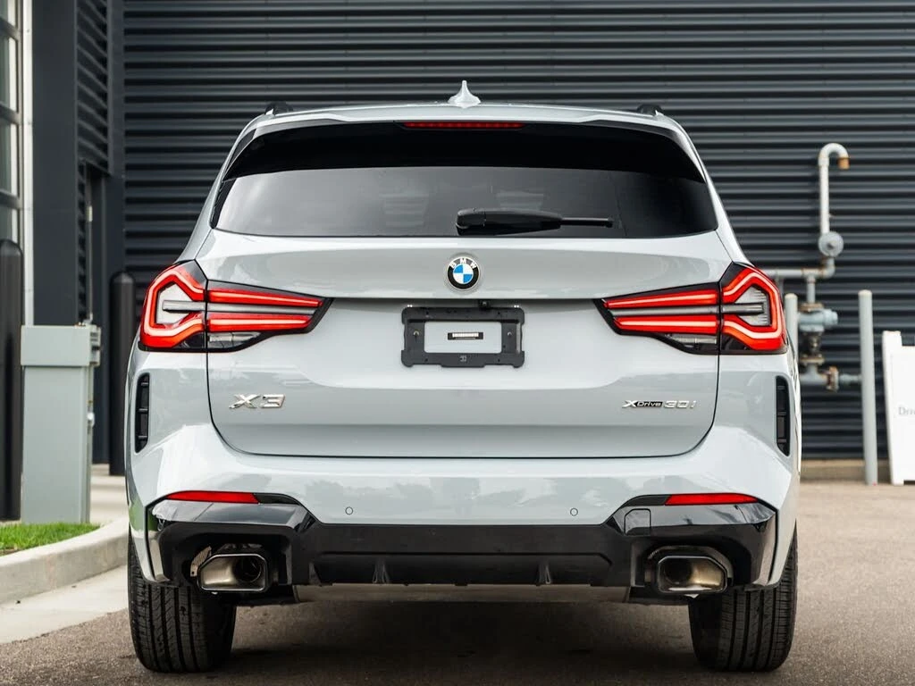 BMW X3 xDrive30i AWD/DRIVE-ASSISTS/PANOROOF, снимка 4 - Автомобили и джипове - 55652326