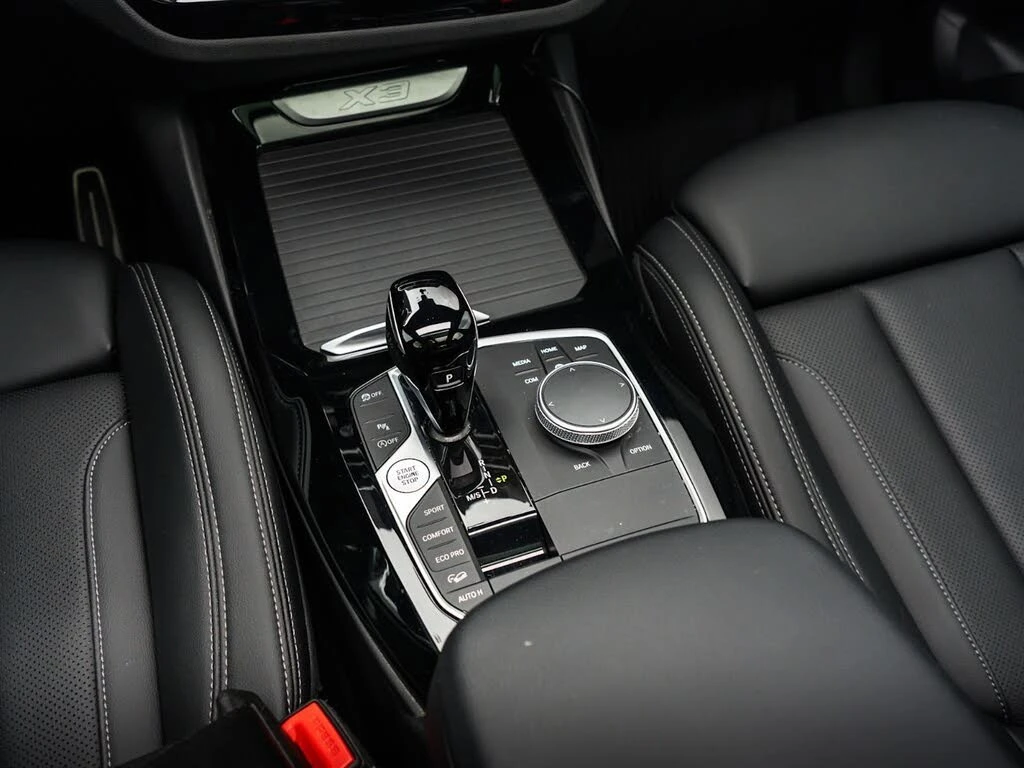 BMW X3 xDrive30i AWD/DRIVE-ASSISTS/PANOROOF, снимка 12 - Автомобили и джипове - 55652326