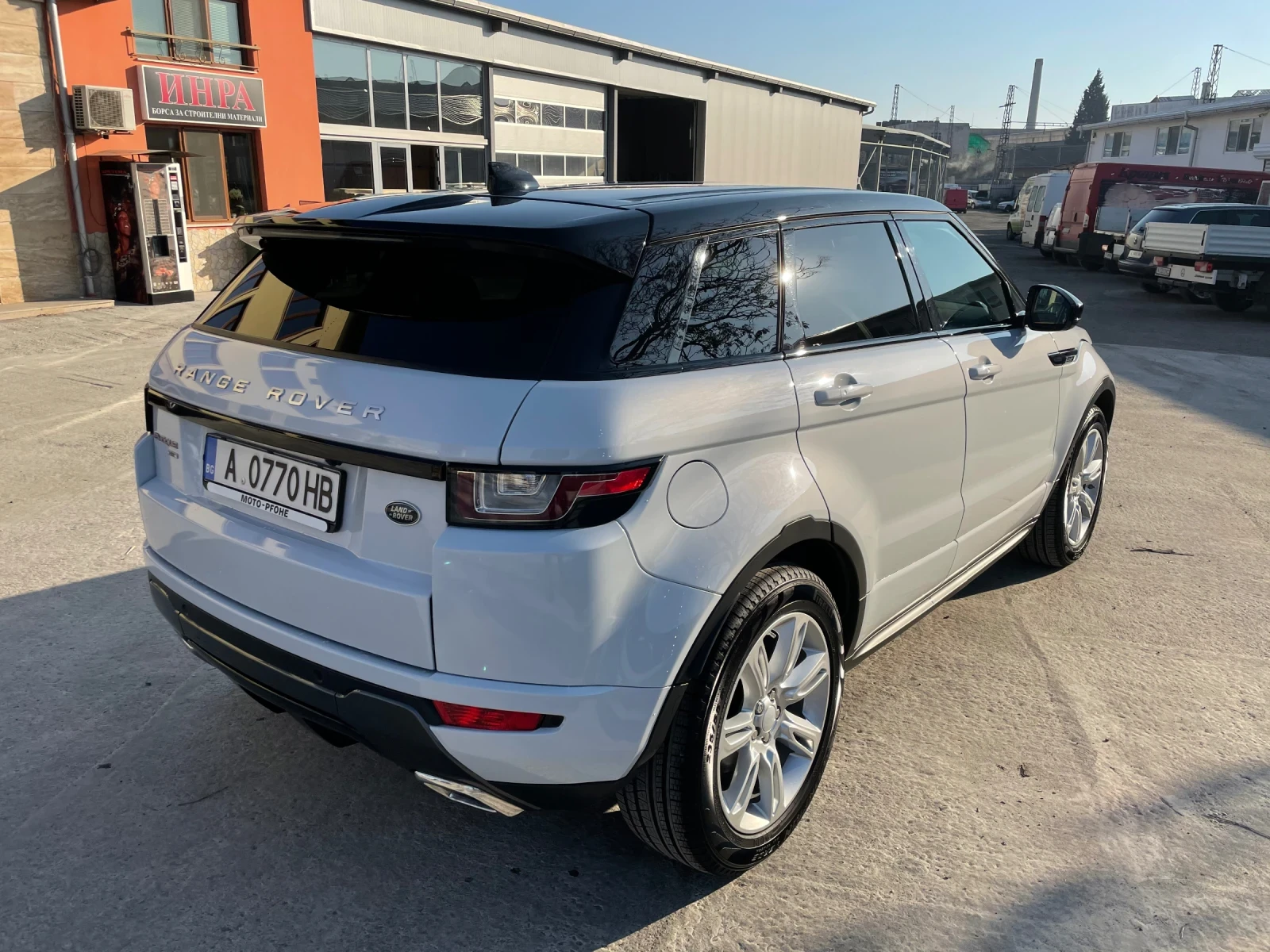 Land Rover Evoque HSE DYNAMIC 180к.с. 48000км FULL, снимка 3 - Автомобили и джипове - 55752407