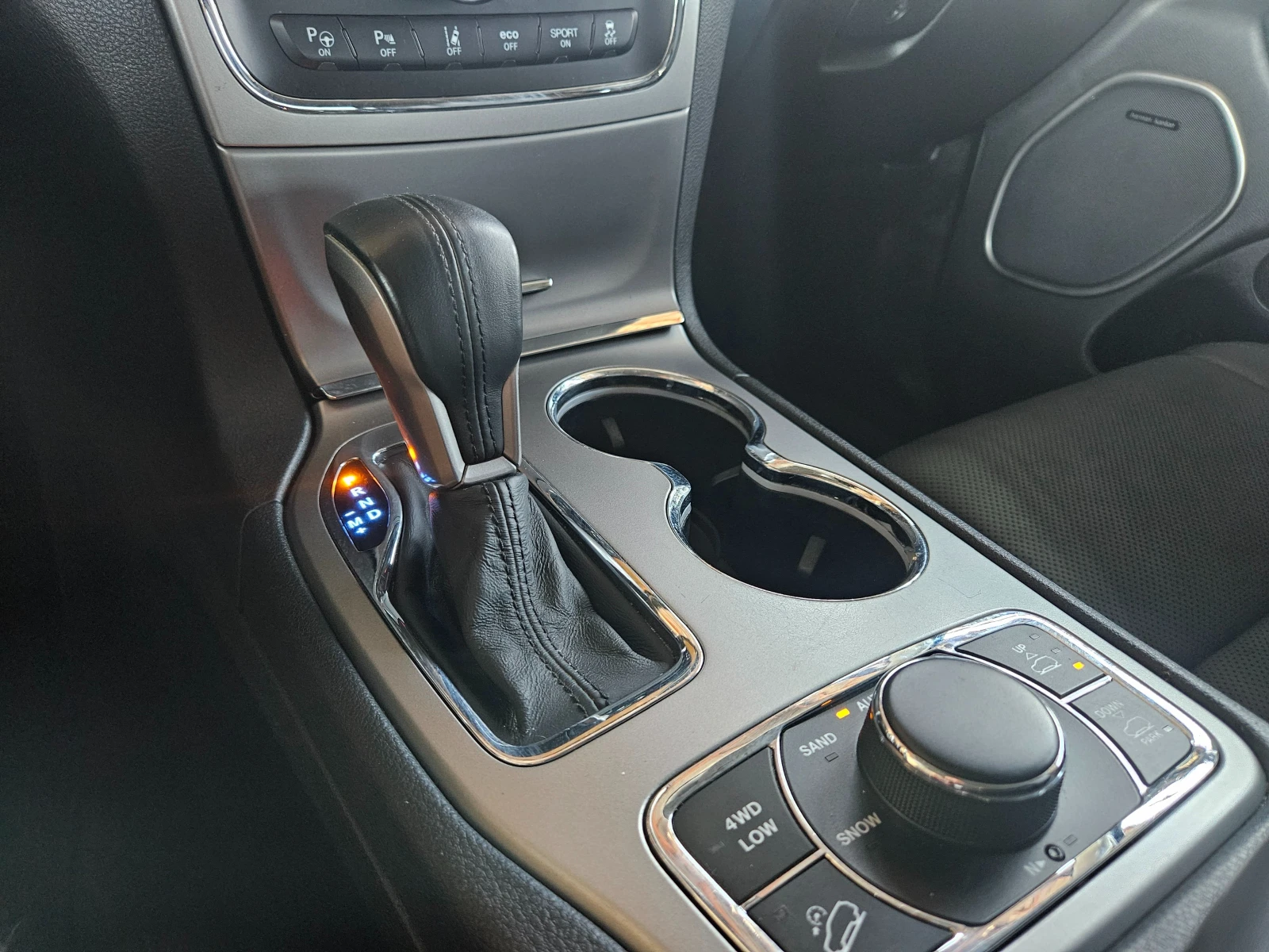 Jeep Grand cherokee 5.7 SUMMIT, снимка 14 - Автомобили и джипове - 55881089