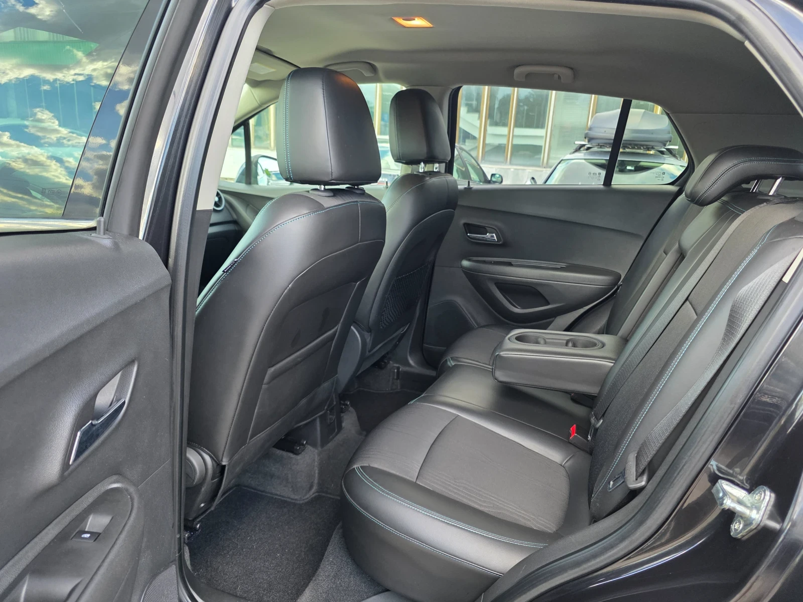 Chevrolet Trax 1.7 D 131k.c EURO 5B UNIKAT , снимка 12 - Автомобили и джипове - 55957334