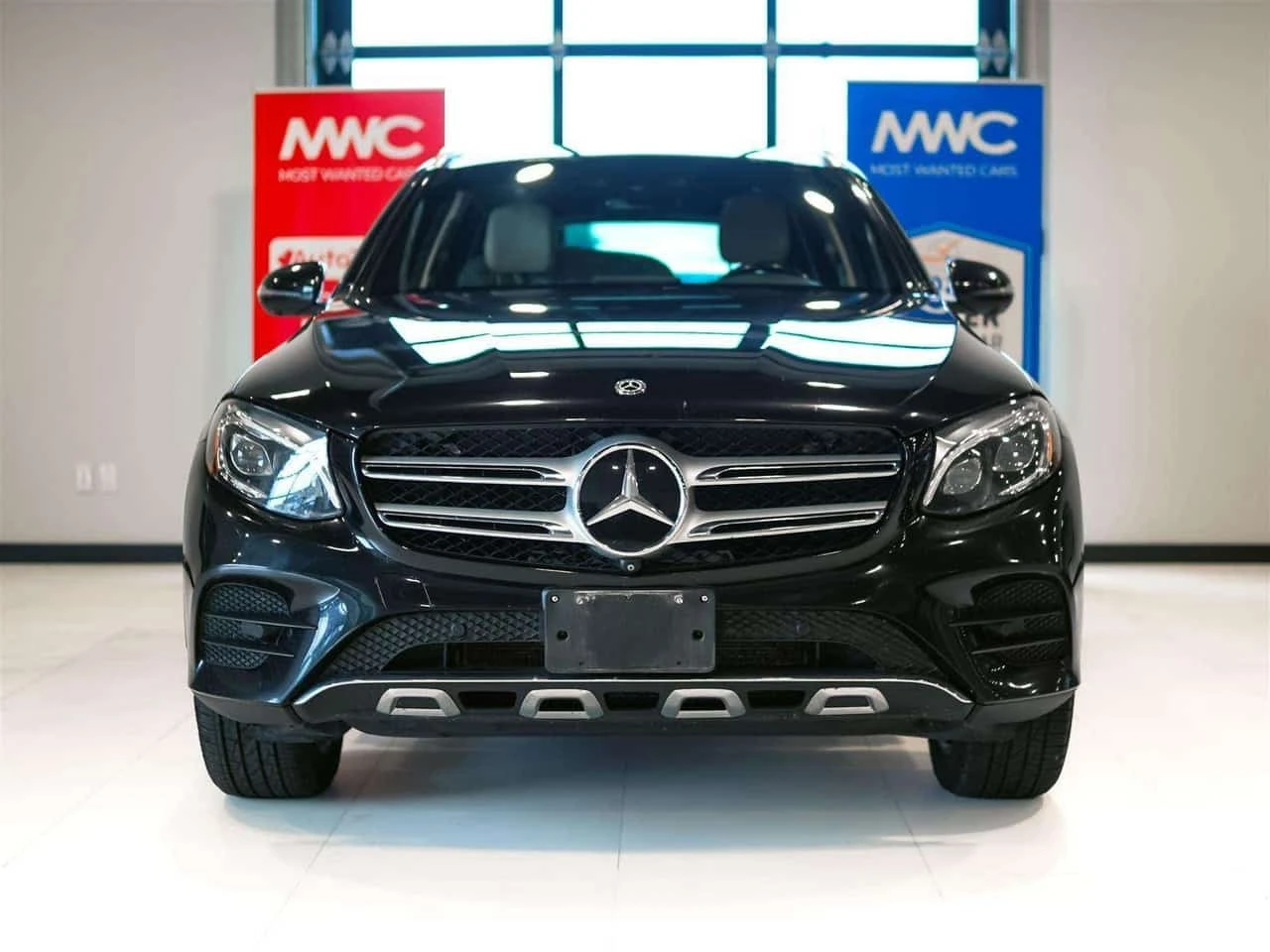 Mercedes-Benz GLC 300 4MATIC | AMG | NAV | PANO | LTHR | NO ACCIDE | Mobile.bg � ����������� 1