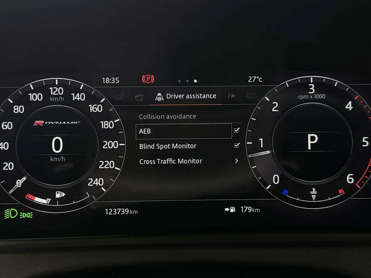 Land Rover Range Rover Velar R-DYNAMIC| P180D| NAV| BACKUP| BSM| LDW| PANO| CAR | Mobile.bg � ����������� 16