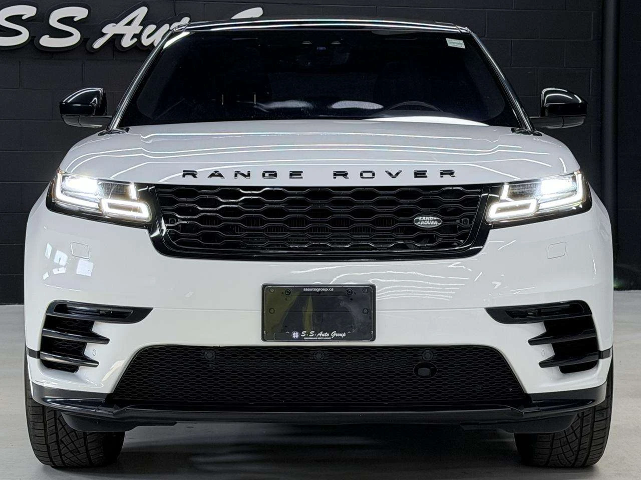 Land Rover Range Rover Velar R-DYNAMIC| P180D| NAV| BACKUP| BSM| LDW| PANO| CAR | Mobile.bg � ����������� 2