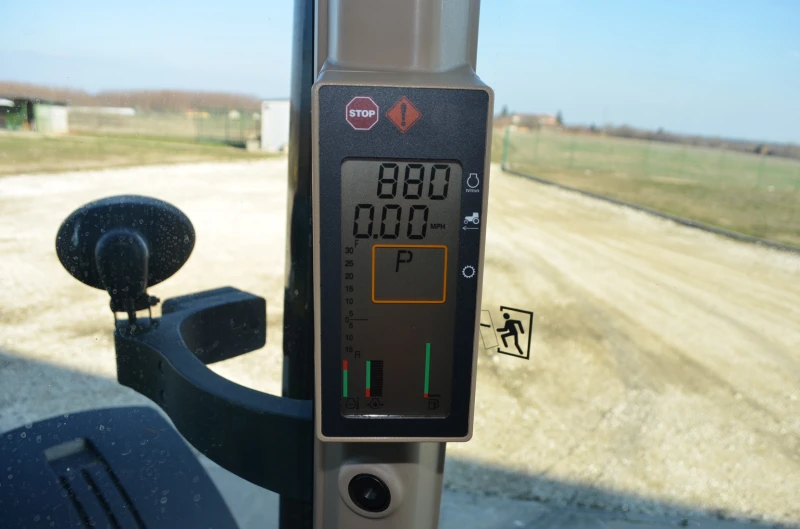 Трактор John Deere 7820, снимка 11 - Селскостопанска техника - 52017965