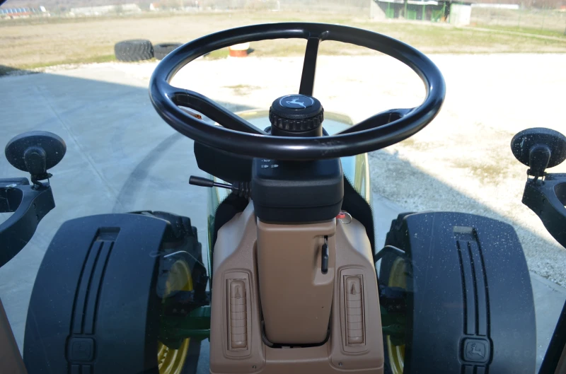 Трактор John Deere 7820, снимка 12 - Селскостопанска техника - 52017965