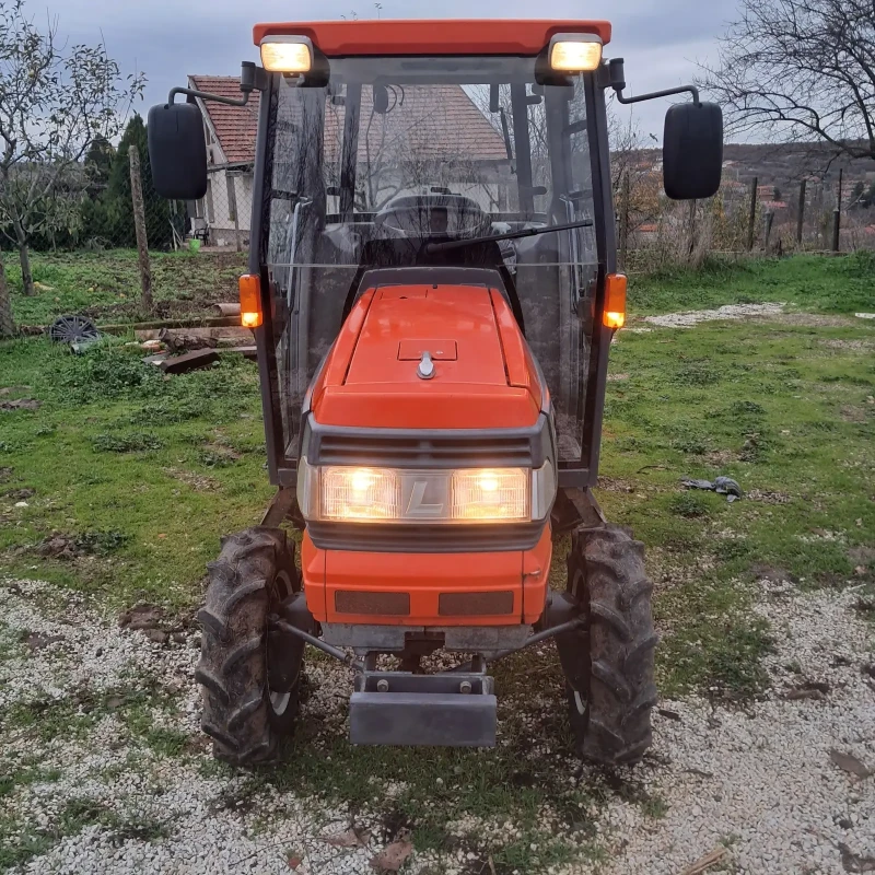 Трактор Kubota GL221 с фреза плуг и косачка , снимка 5 - Селскостопанска техника - 53420934