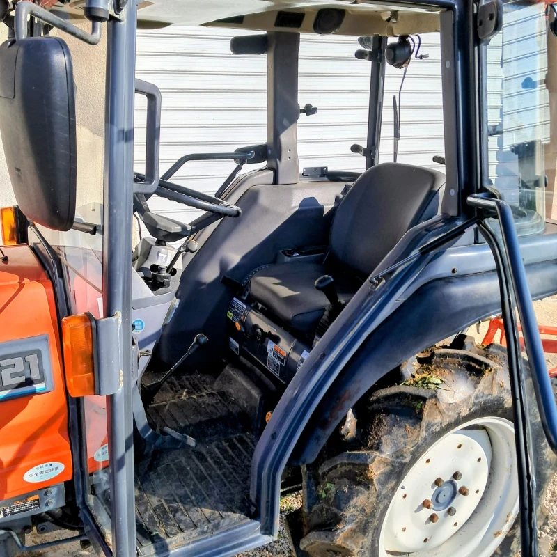 Трактор Kubota GL221 с фреза плуг и косачка , снимка 14 - Селскостопанска техника - 53420934