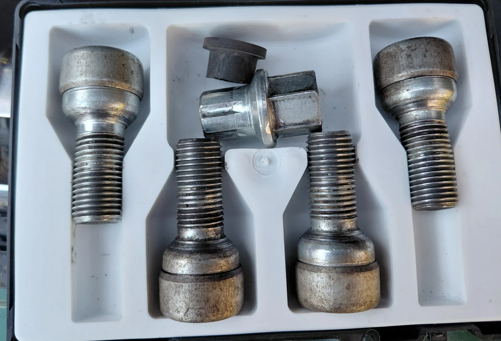 �������� 4 ���� �������� ������� �� Audi, VW, Skoda | Mobile.bg � ����������� 1