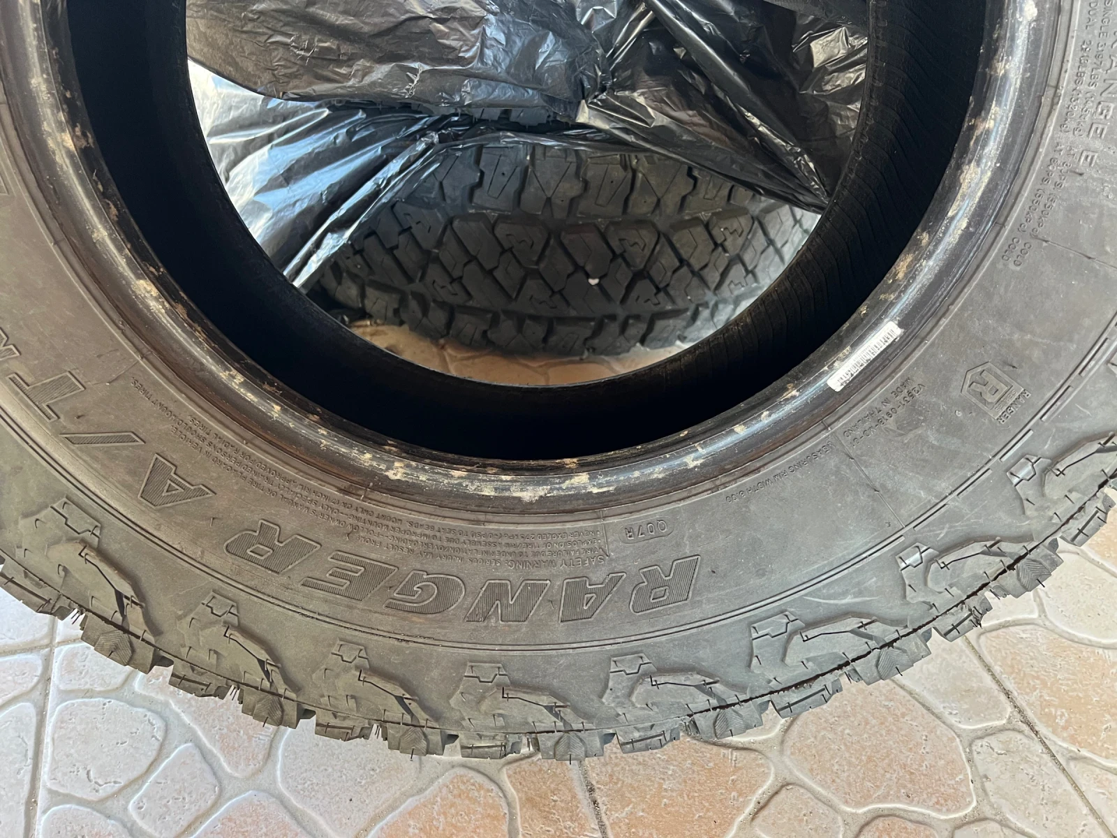 Гуми Всесезонни 265/70R17, снимка 7 - Гуми и джанти - 54413979