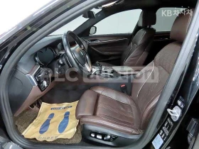 BMW 520 * ДИСТРОНИК * ОБДУХВАНЕ * ХЕД ЪП * АМБИЕНТНО * 360, снимка 5