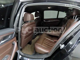 BMW 520 * ДИСТРОНИК * ОБДУХВАНЕ * ХЕД ЪП * АМБИЕНТНО * 360, снимка 10