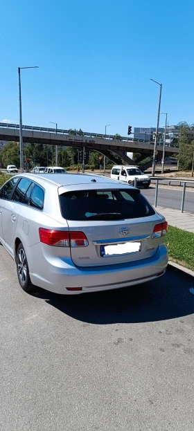 Toyota Avensis 1.8 Valvematic 147 к.с., снимка 15