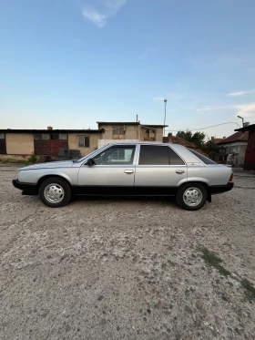     Renault 25
