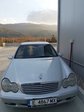 Mercedes-Benz C 220, снимка 3