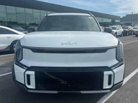 Kia EV9  Land w/GT Line Package AWD * CARFAX  | Mobile.bg � ����� ������ 6